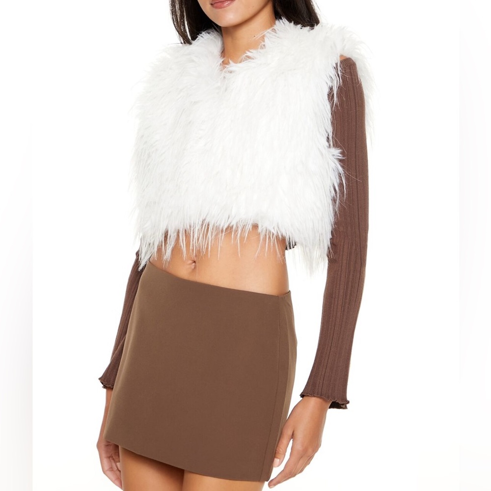 White Shaggy Faux Fur Vest NWT Size XL